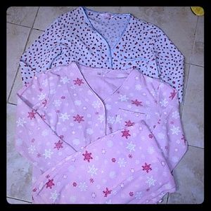 🎶Lot of 2 Pajamas Victoria secret